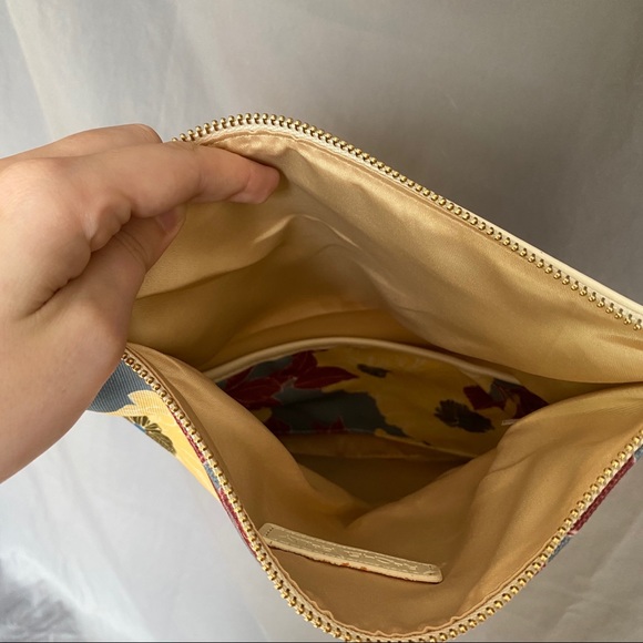 NEW Rachel Pally Reversible Vegan Leather Clutch - Picture 4 of 4